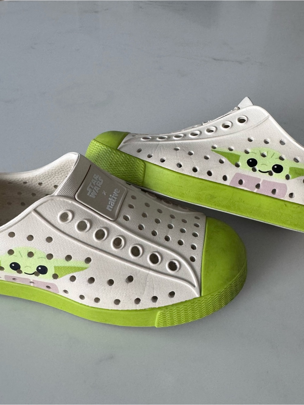 Native x Star Wars Jefferson Slip-On Shoes (Baby Yoda)